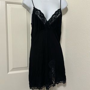 Forever 21 black lace tank top